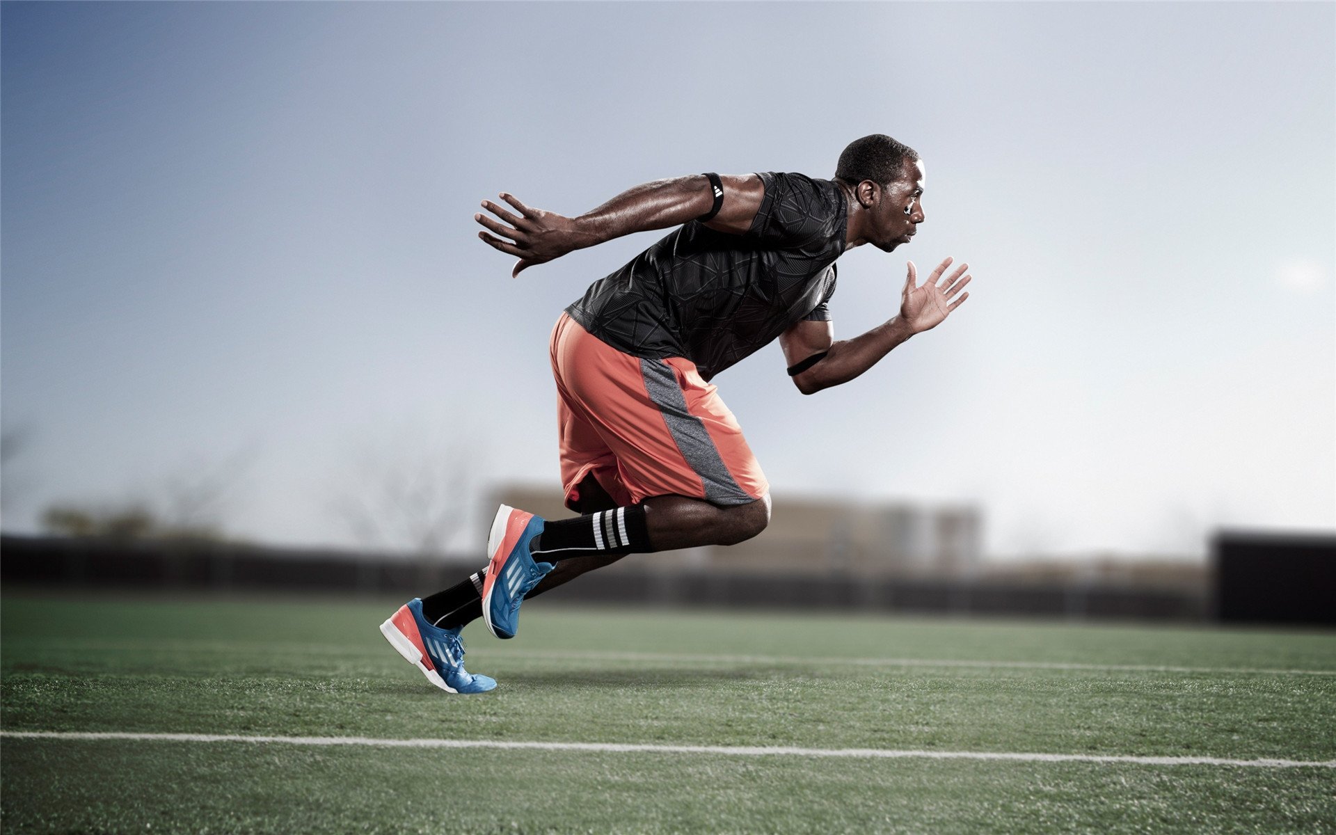 全运会男篮:俞泽辰运球突破,垫一步上演单臂暴扣,辽宁男篮俞泽辰父母